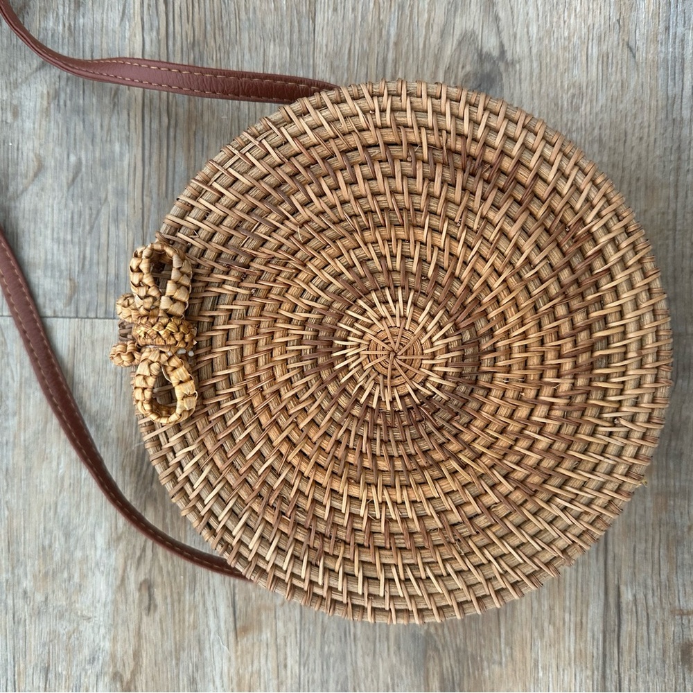 Tan Bohemian Circle Crossbody Bag - Picture 2 of 6